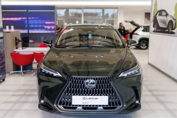 450h+ Prestige AWD Design Tazuna Premium
