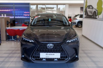 Lexus NX450h+ Plug-in Prestige Design Tazuna